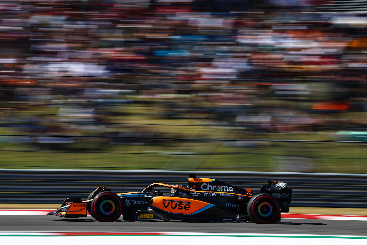 GP STATI UNITI, Daniel Ricciardo (AUS), McLaren F1 Team 
22.10.2022. Formula 1 World Championship, Rd 19, United States Grand Prix, Austin, Texas, USA, Qualifiche Day.
- www.xpbimages.com, EMail: requests@xpbimages.com © Copyright: Charniaux / XPB Images
