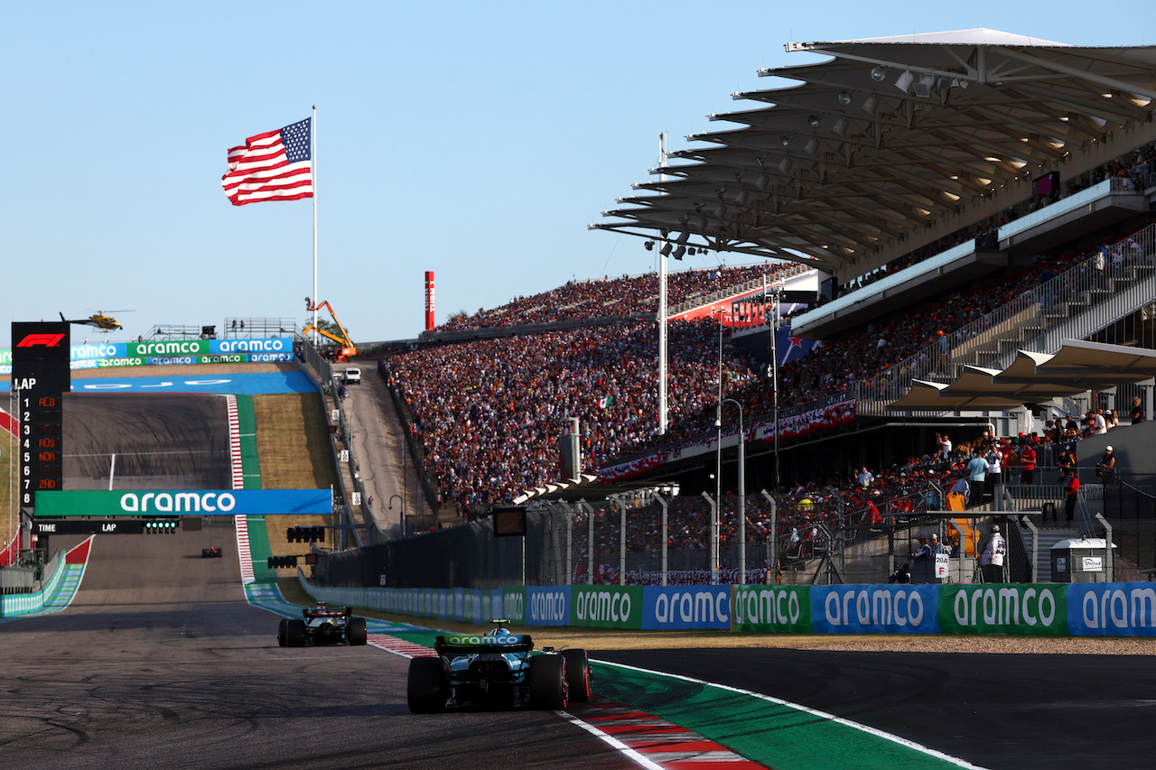 GP STATI UNITI, Lance Stroll (CDN), Aston Martin F1 Team 
22.10.2022. Formula 1 World Championship, Rd 19, United States Grand Prix, Austin, Texas, USA, Qualifiche Day.
- www.xpbimages.com, EMail: requests@xpbimages.com ¬© Copyright: Charniaux / XPB Images