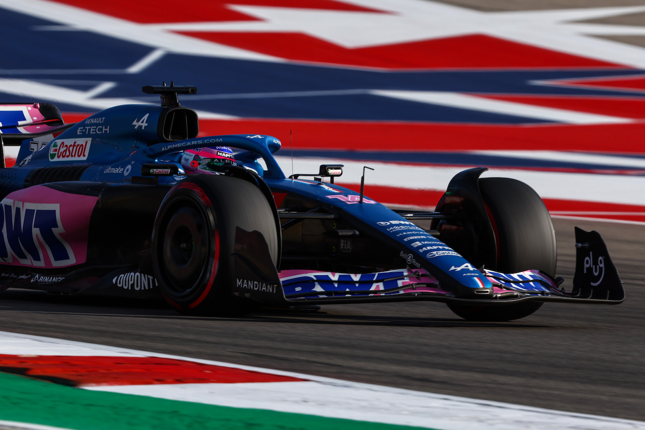 GP STATI UNITI, Fernando Alonso (ESP), Alpine F1 Team 
22.10.2022. Formula 1 World Championship, Rd 19, United States Grand Prix, Austin, Texas, USA, Qualifiche Day.
- www.xpbimages.com, EMail: requests@xpbimages.com ¬© Copyright: Charniaux / XPB Images