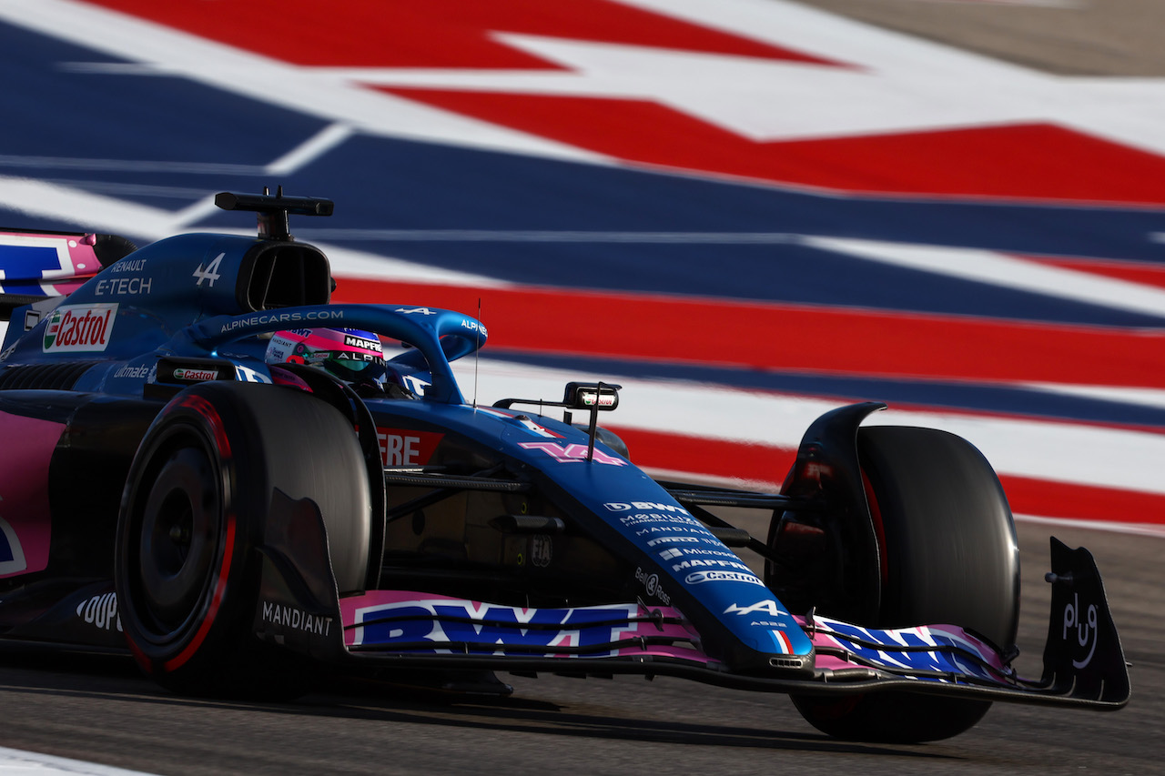 GP STATI UNITI, Fernando Alonso (ESP), Alpine F1 Team 
22.10.2022. Formula 1 World Championship, Rd 19, United States Grand Prix, Austin, Texas, USA, Qualifiche Day.
- www.xpbimages.com, EMail: requests@xpbimages.com ¬© Copyright: Charniaux / XPB Images