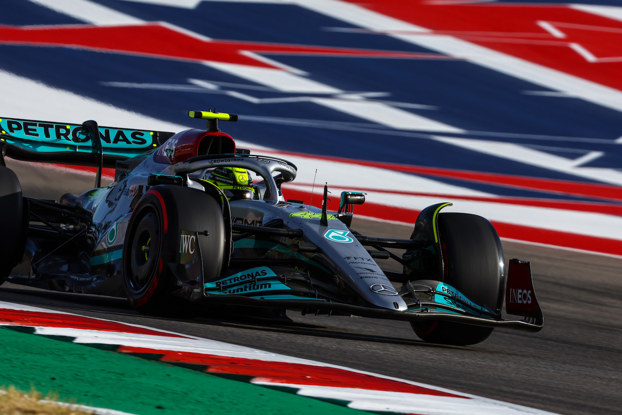 GP STATI UNITI, Lewis Hamilton (GBR), Mercedes AMG F1  
22.10.2022. Formula 1 World Championship, Rd 19, United States Grand Prix, Austin, Texas, USA, Qualifiche Day.
- www.xpbimages.com, EMail: requests@xpbimages.com ¬© Copyright: Charniaux / XPB Images