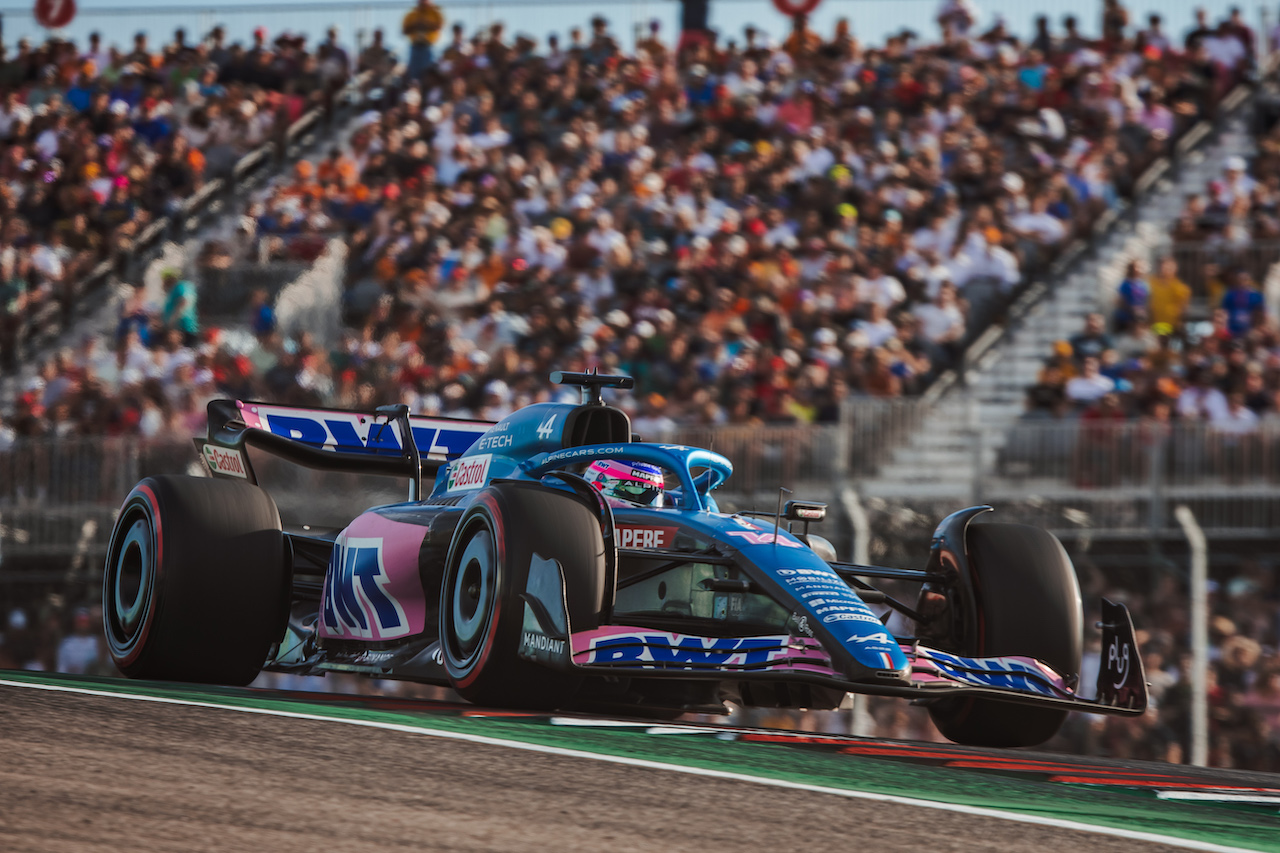 GP STATI UNITI, Fernando Alonso (ESP) Alpine F1 Team A522.
22.10.2022. Formula 1 World Championship, Rd 19, United States Grand Prix, Austin, Texas, USA, Qualifiche Day.
- www.xpbimages.com, EMail: requests@xpbimages.com © Copyright: Bearne / XPB Images