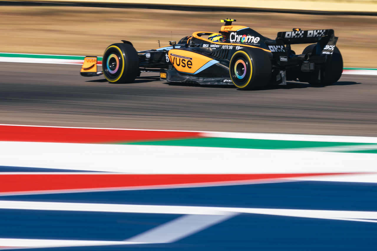 GP STATI UNITI, Lando Norris (GBR) McLaren MCL36.
22.10.2022. Formula 1 World Championship, Rd 19, United States Grand Prix, Austin, Texas, USA, Qualifiche Day.
- www.xpbimages.com, EMail: requests@xpbimages.com © Copyright: Bearne / XPB Images