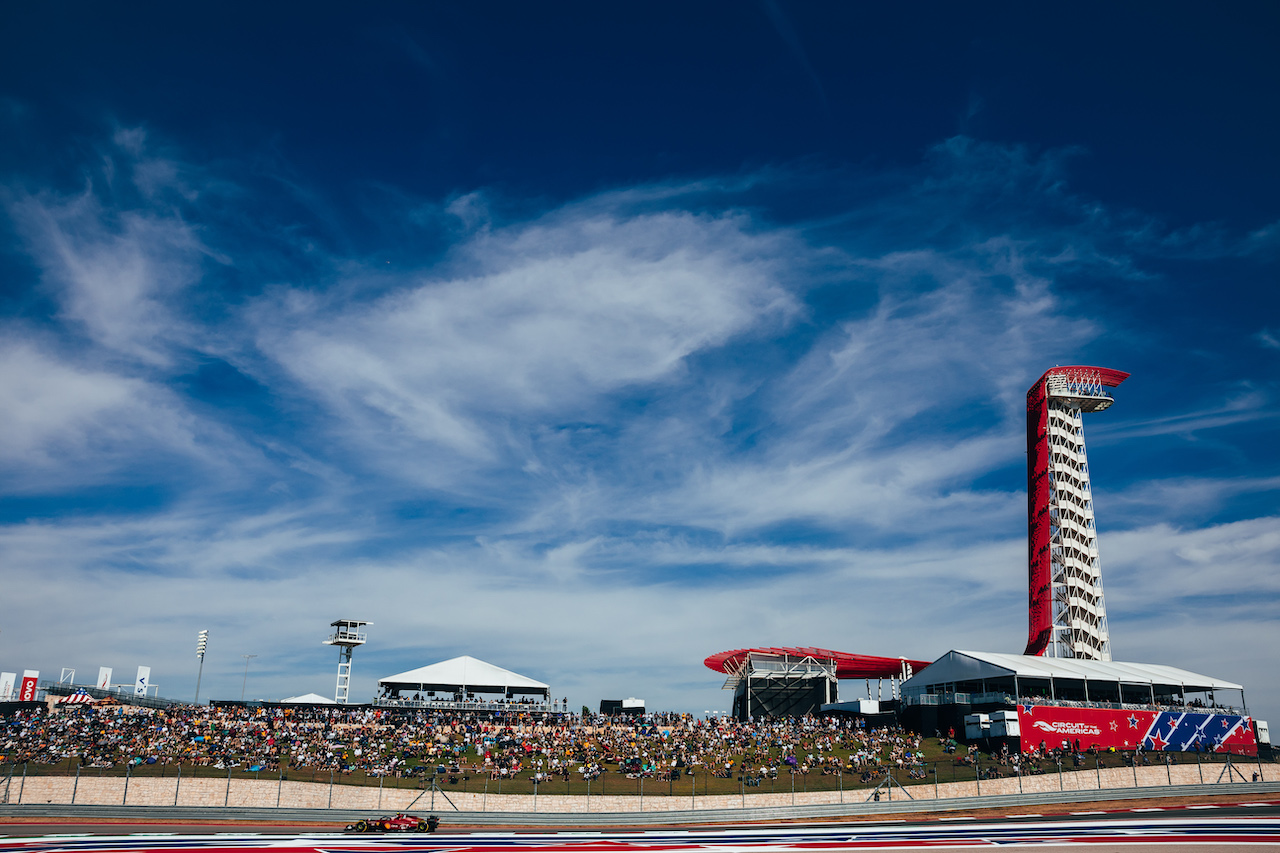 GP STATI UNITI, Carlos Sainz Jr (ESP) Ferrari F1-75.
22.10.2022. Formula 1 World Championship, Rd 19, United States Grand Prix, Austin, Texas, USA, Qualifiche Day.
- www.xpbimages.com, EMail: requests@xpbimages.com © Copyright: Bearne / XPB Images