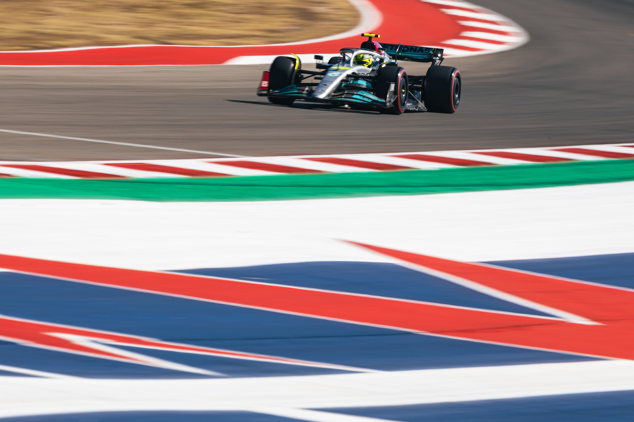 GP STATI UNITI, Lewis Hamilton (GBR) Mercedes AMG F1 W13.
22.10.2022. Formula 1 World Championship, Rd 19, United States Grand Prix, Austin, Texas, USA, Qualifiche Day.
- www.xpbimages.com, EMail: requests@xpbimages.com © Copyright: Bearne / XPB Images