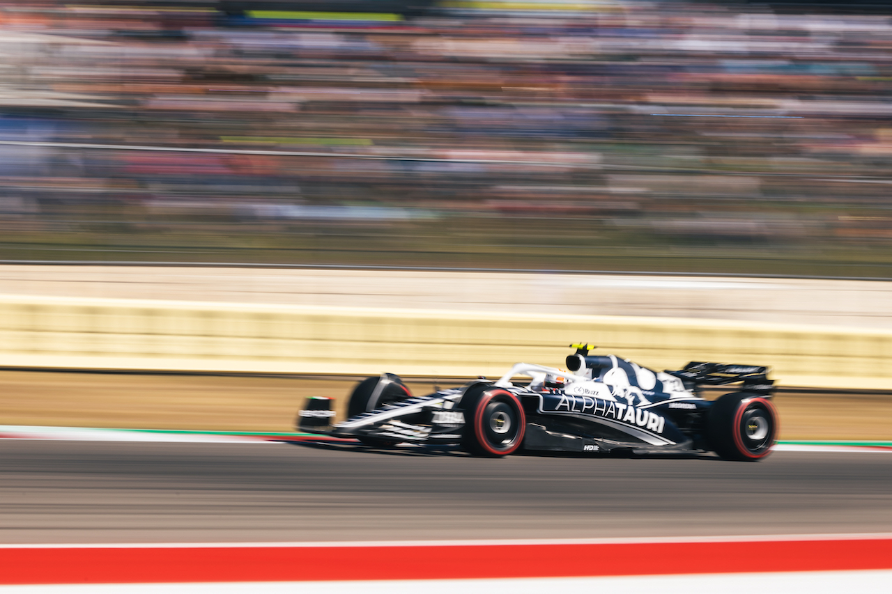 GP STATI UNITI, Yuki Tsunoda (JPN) AlphaTauri AT03.
22.10.2022. Formula 1 World Championship, Rd 19, United States Grand Prix, Austin, Texas, USA, Qualifiche Day.
- www.xpbimages.com, EMail: requests@xpbimages.com © Copyright: Bearne / XPB Images