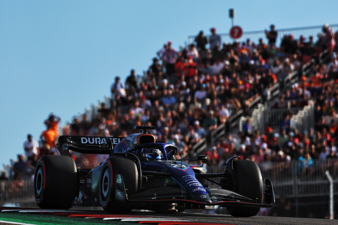 GP STATI UNITI, Alexander Albon (THA) Williams Racing FW44.
22.10.2022. Formula 1 World Championship, Rd 19, United States Grand Prix, Austin, Texas, USA, Qualifiche Day.
 - www.xpbimages.com, EMail: requests@xpbimages.com © Copyright: Coates / XPB Images