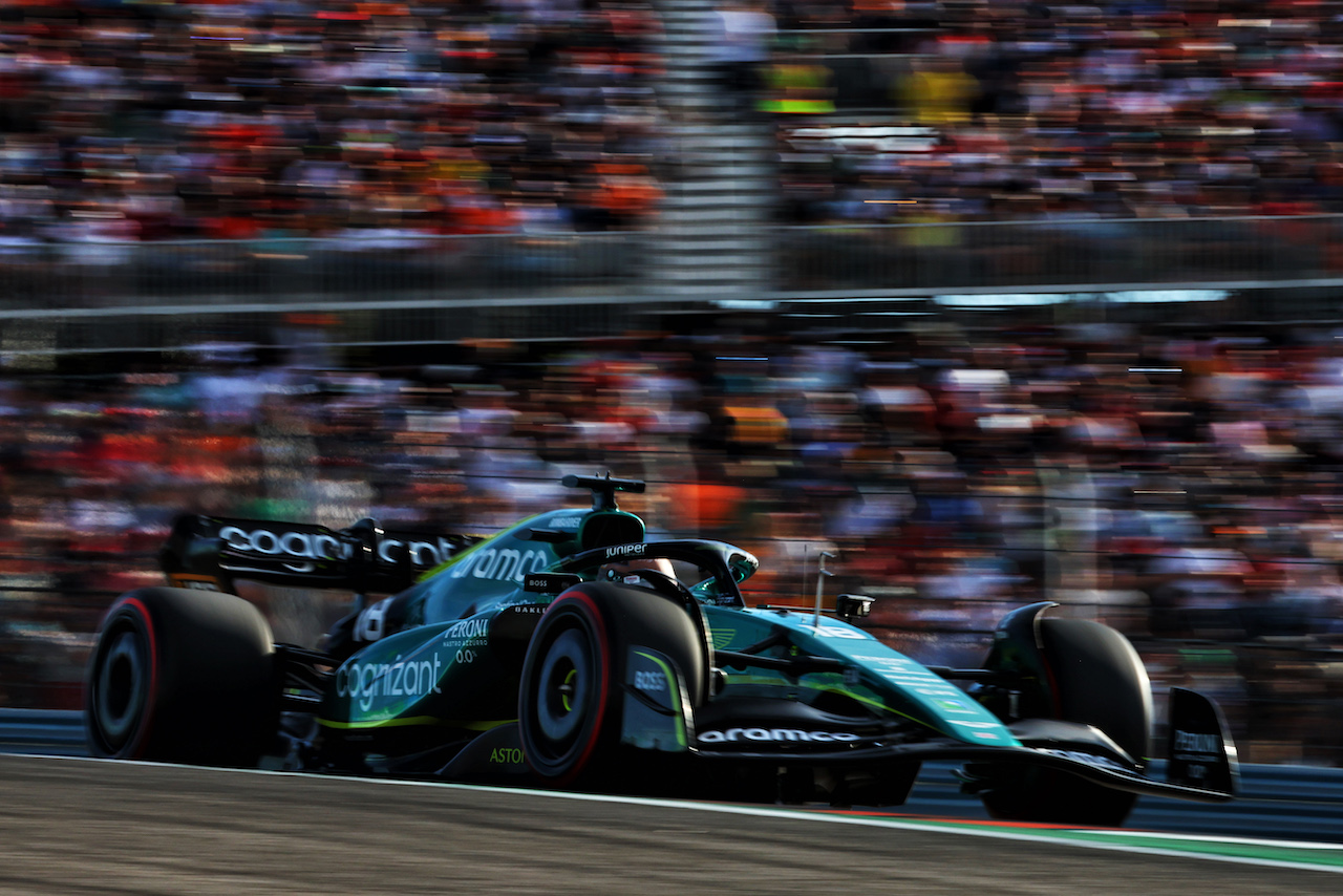 GP STATI UNITI, Lance Stroll (CDN) Aston Martin F1 Team AMR22.
22.10.2022. Formula 1 World Championship, Rd 19, United States Grand Prix, Austin, Texas, USA, Qualifiche Day.
 - www.xpbimages.com, EMail: requests@xpbimages.com © Copyright: Coates / XPB Images