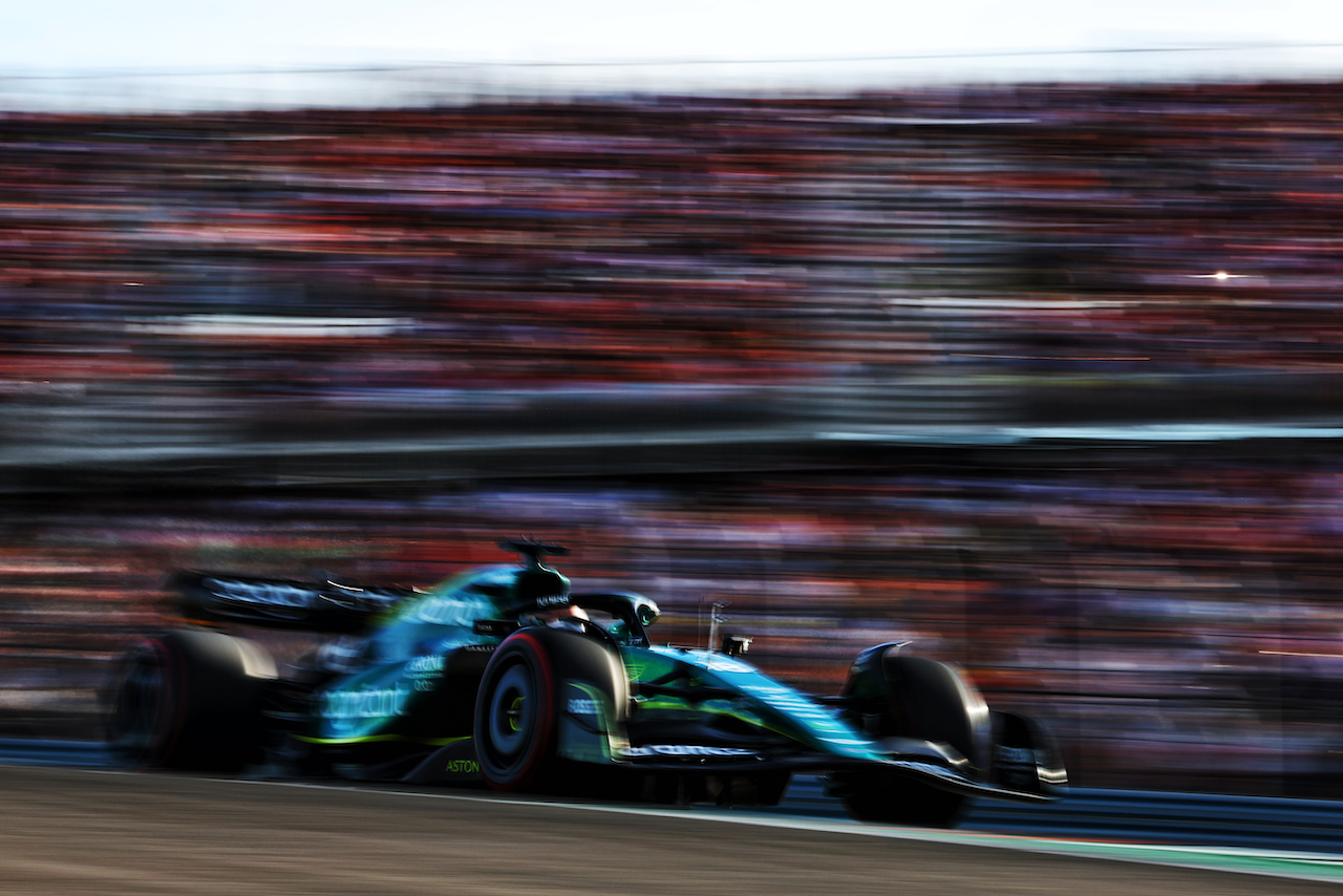 GP STATI UNITI, Lance Stroll (CDN) Aston Martin F1 Team AMR22.
22.10.2022. Formula 1 World Championship, Rd 19, United States Grand Prix, Austin, Texas, USA, Qualifiche Day.
 - www.xpbimages.com, EMail: requests@xpbimages.com © Copyright: Coates / XPB Images