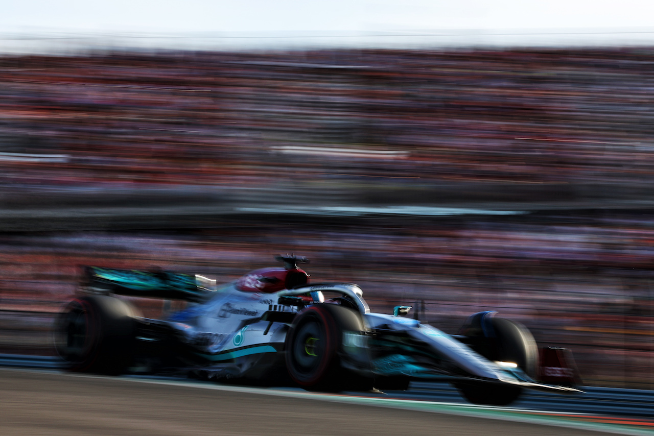 GP STATI UNITI, George Russell (GBR) Mercedes AMG F1 W13.
22.10.2022. Formula 1 World Championship, Rd 19, United States Grand Prix, Austin, Texas, USA, Qualifiche Day.
 - www.xpbimages.com, EMail: requests@xpbimages.com © Copyright: Coates / XPB Images