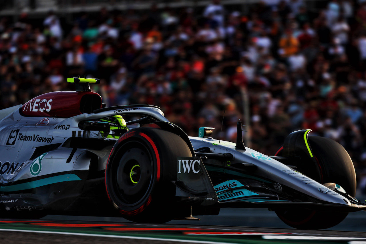 GP STATI UNITI, Lewis Hamilton (GBR) Mercedes AMG F1 W13.
22.10.2022. Formula 1 World Championship, Rd 19, United States Grand Prix, Austin, Texas, USA, Qualifiche Day.
 - www.xpbimages.com, EMail: requests@xpbimages.com © Copyright: Coates / XPB Images