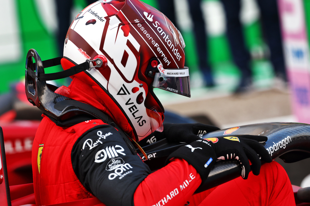 GP STATI UNITI, Charles Leclerc (MON) Ferrari F1-75 in parc ferme.
22.10.2022. Formula 1 World Championship, Rd 19, United States Grand Prix, Austin, Texas, USA, Qualifiche Day.
 - www.xpbimages.com, EMail: requests@xpbimages.com © Copyright: Coates / XPB Images