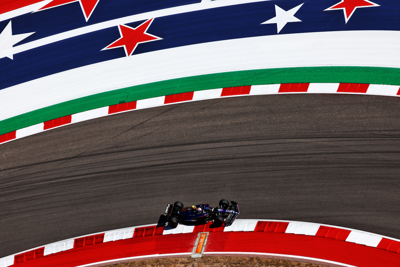 GP STATI UNITI, Nicholas Latifi (CDN) Williams Racing FW44.
22.10.2022. Formula 1 World Championship, Rd 19, United States Grand Prix, Austin, Texas, USA, Qualifiche Day.
 - www.xpbimages.com, EMail: requests@xpbimages.com © Copyright: Coates / XPB Images