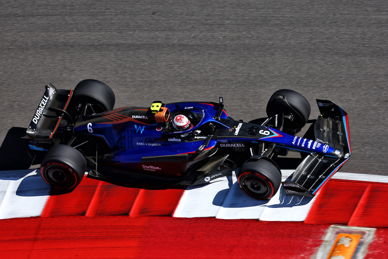 GP STATI UNITI, Nicholas Latifi (CDN) Williams Racing FW44.
22.10.2022. Formula 1 World Championship, Rd 19, United States Grand Prix, Austin, Texas, USA, Qualifiche Day.
 - www.xpbimages.com, EMail: requests@xpbimages.com © Copyright: Coates / XPB Images