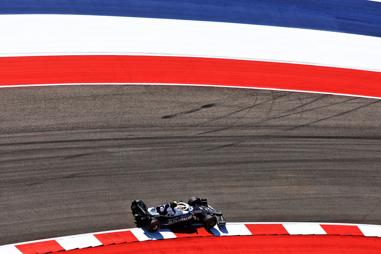 GP STATI UNITI, Yuki Tsunoda (JPN) AlphaTauri AT03.
22.10.2022. Formula 1 World Championship, Rd 19, United States Grand Prix, Austin, Texas, USA, Qualifiche Day.
 - www.xpbimages.com, EMail: requests@xpbimages.com © Copyright: Coates / XPB Images