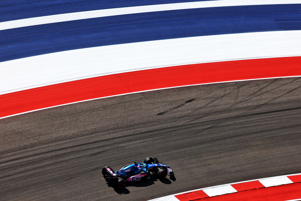 GP STATI UNITI, Fernando Alonso (ESP) Alpine F1 Team A522.
22.10.2022. Formula 1 World Championship, Rd 19, United States Grand Prix, Austin, Texas, USA, Qualifiche Day.
 - www.xpbimages.com, EMail: requests@xpbimages.com © Copyright: Coates / XPB Images