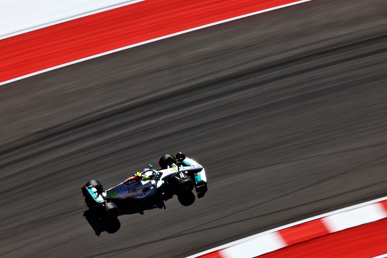 GP STATI UNITI, Lewis Hamilton (GBR) Mercedes AMG F1 W13.
22.10.2022. Formula 1 World Championship, Rd 19, United States Grand Prix, Austin, Texas, USA, Qualifiche Day.
 - www.xpbimages.com, EMail: requests@xpbimages.com © Copyright: Coates / XPB Images