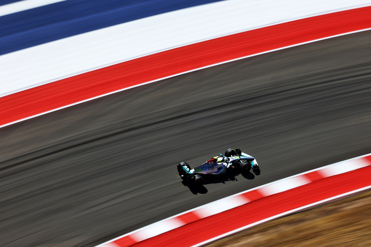 GP STATI UNITI, Lewis Hamilton (GBR) Mercedes AMG F1 W13.
22.10.2022. Formula 1 World Championship, Rd 19, United States Grand Prix, Austin, Texas, USA, Qualifiche Day.
 - www.xpbimages.com, EMail: requests@xpbimages.com © Copyright: Coates / XPB Images
