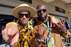 GP STATI UNITI, (L to R): DJ Cassidy (USA) DJ e Wyclef Jean, Rapper, with Williams Racing.
22.10.2022. Formula 1 World Championship, Rd 19, United States Grand Prix, Austin, Texas, USA, Qualifiche Day.
- www.xpbimages.com, EMail: requests@xpbimages.com © Copyright: Bearne / XPB Images