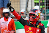 GP STATI UNITI, Carlos Sainz Jr (ESP) Ferrari celebrates his pole position in qualifying parc ferme.
22.10.2022. Formula 1 World Championship, Rd 19, United States Grand Prix, Austin, Texas, USA, Qualifiche Day.
 - www.xpbimages.com, EMail: requests@xpbimages.com © Copyright: Coates / XPB Images