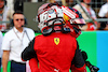 GP STATI UNITI, Carlos Sainz Jr (ESP) Ferrari celebrates his pole position in qualifying parc ferme with team mate Charles Leclerc (MON) Ferrari.
22.10.2022. Formula 1 World Championship, Rd 19, United States Grand Prix, Austin, Texas, USA, Qualifiche Day.
 - www.xpbimages.com, EMail: requests@xpbimages.com © Copyright: Coates / XPB Images
