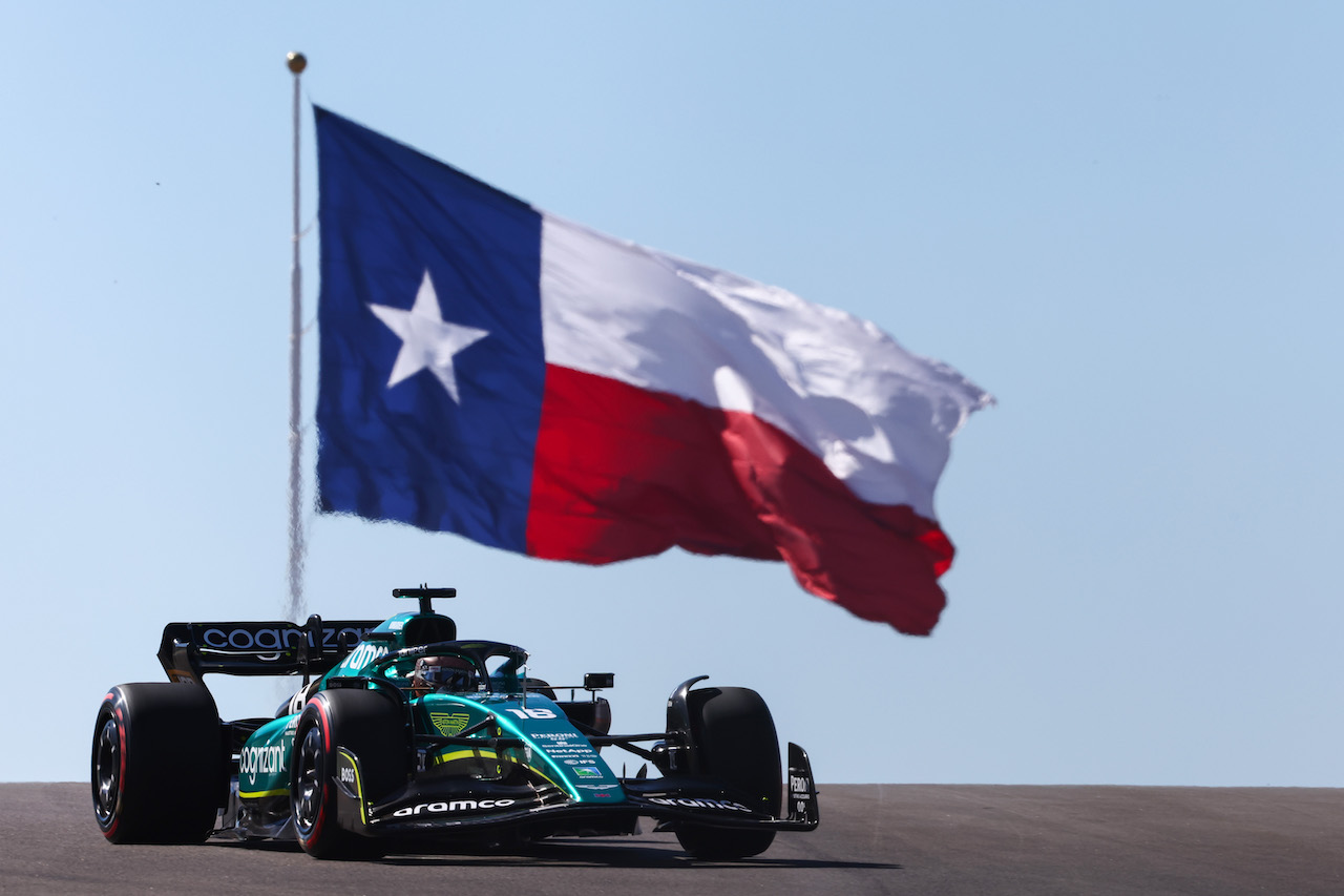 GP STATI UNITI, Lance Stroll (CDN), Aston Martin F1 Team 
21.10.2022. Formula 1 World Championship, Rd 19, United States Grand Prix, Austin, Texas, USA, Practice Day.
- www.xpbimages.com, EMail: requests@xpbimages.com ¬© Copyright: Charniaux / XPB Images