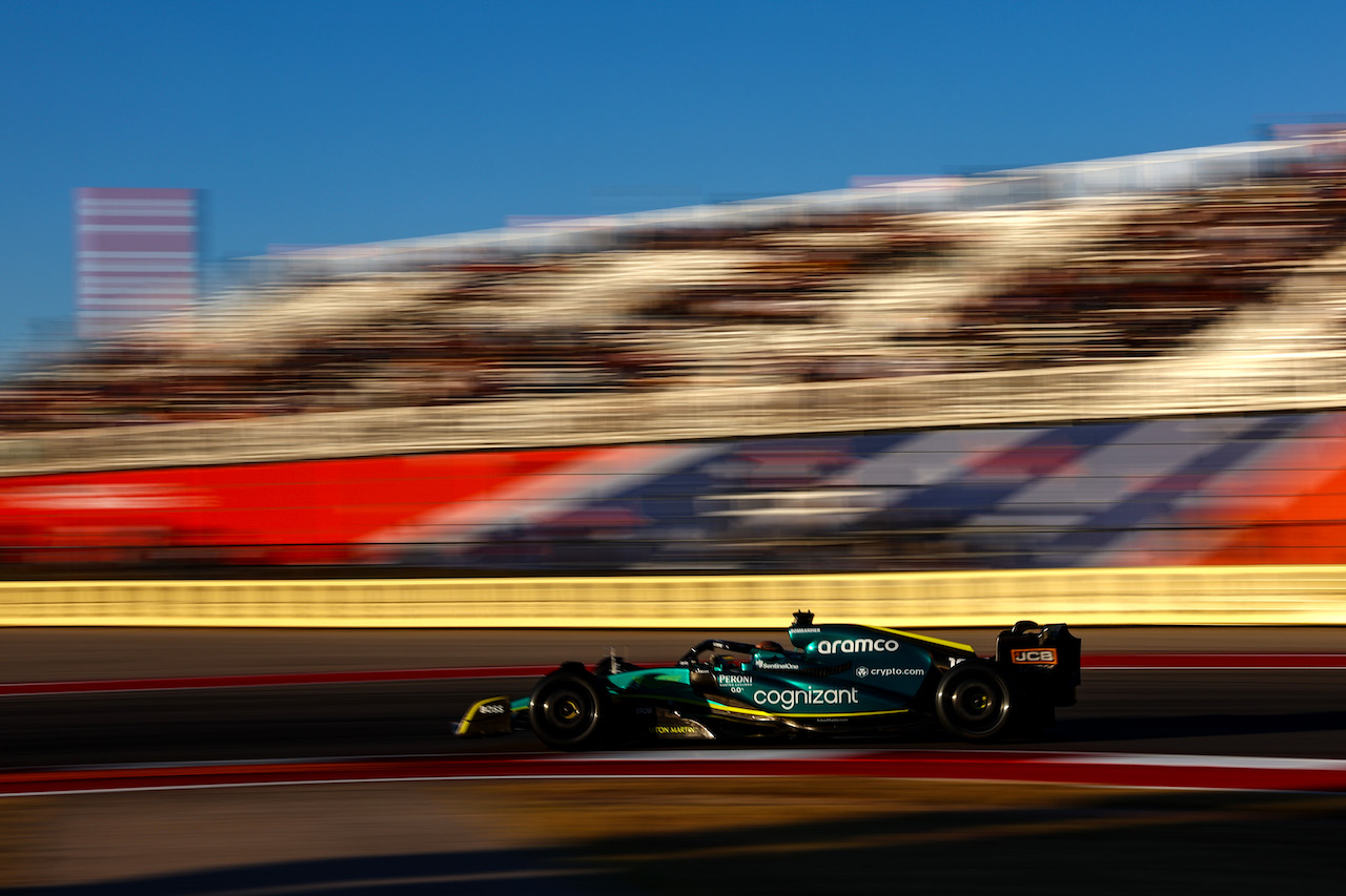 GP STATI UNITI, Lance Stroll (CDN), Aston Martin F1 Team 
21.10.2022. Formula 1 World Championship, Rd 19, United States Grand Prix, Austin, Texas, USA, Practice Day.
- www.xpbimages.com, EMail: requests@xpbimages.com ¬© Copyright: Charniaux / XPB Images