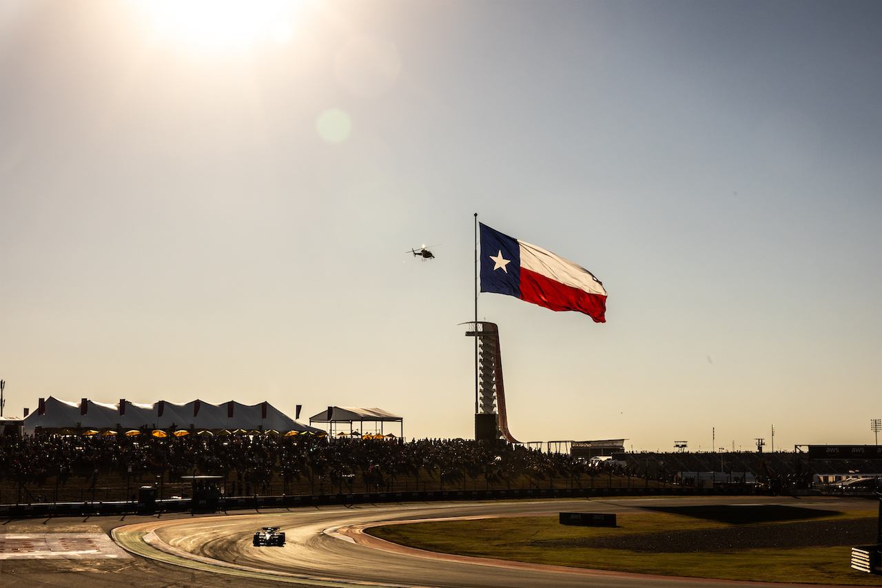GP STATI UNITI, Fernando Alonso (ESP) Alpine F1 Team A522.
21.10.2022. Formula 1 World Championship, Rd 19, United States Grand Prix, Austin, Texas, USA, Practice Day.
- www.xpbimages.com, EMail: requests@xpbimages.com © Copyright: Bearne / XPB Images