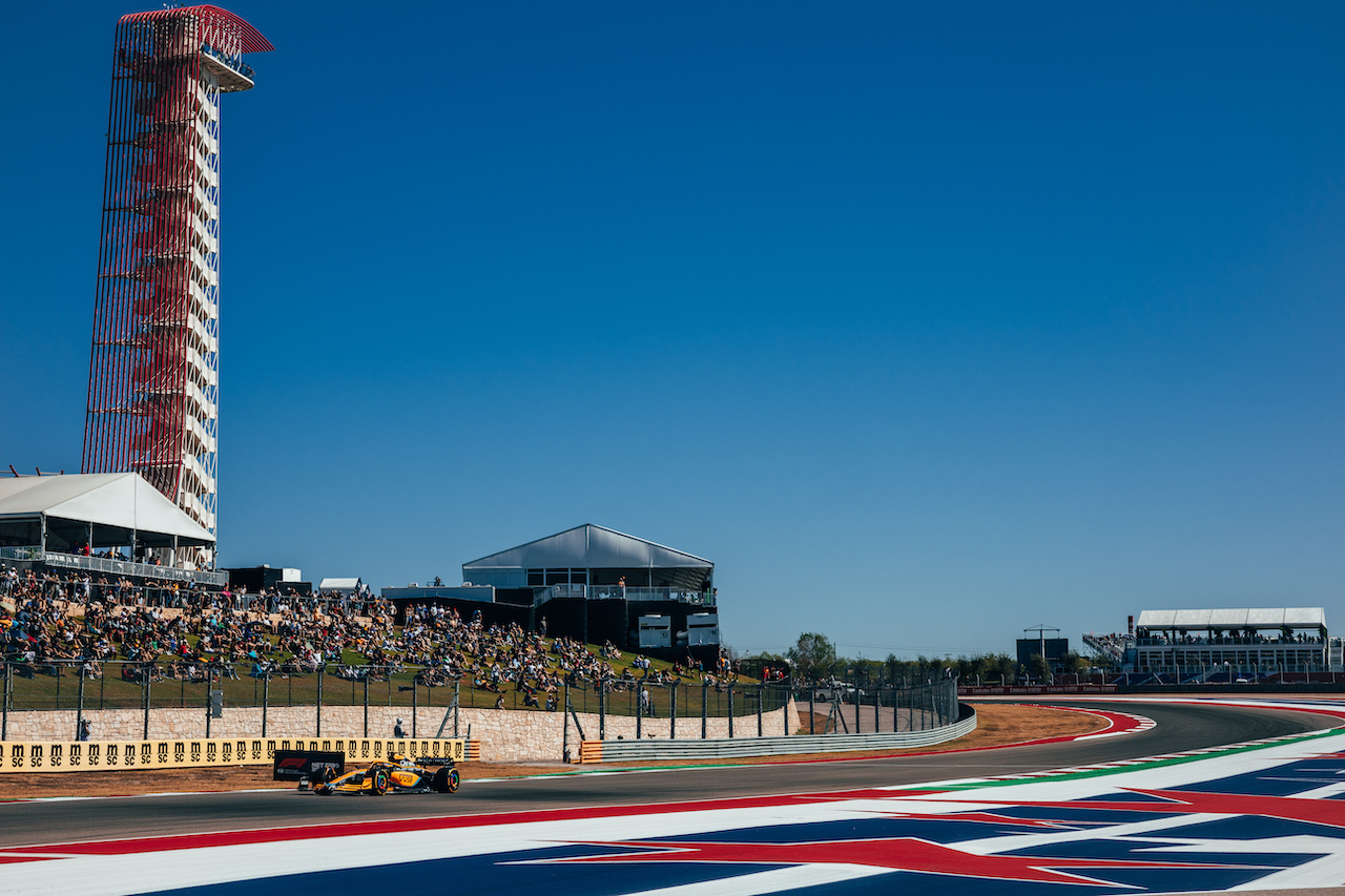 GP STATI UNITI, Alex Palou (ESP) McLaren MCL36 Test Driver.
21.10.2022. Formula 1 World Championship, Rd 19, United States Grand Prix, Austin, Texas, USA, Practice Day.
- www.xpbimages.com, EMail: requests@xpbimages.com © Copyright: Bearne / XPB Images