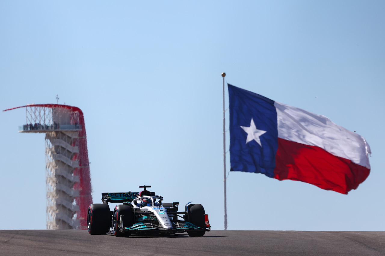 GP STATI UNITI, George Russell (GBR), Mercedes AMG F1 
21.10.2022. Formula 1 World Championship, Rd 19, United States Grand Prix, Austin, Texas, USA, Practice Day.
- www.xpbimages.com, EMail: requests@xpbimages.com ¬© Copyright: Charniaux / XPB Images