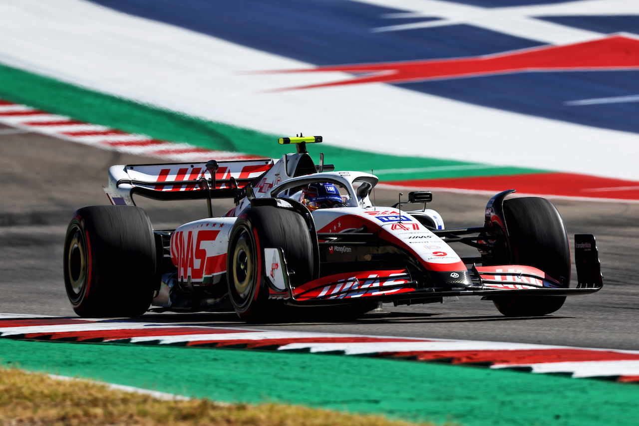 GP STATI UNITI, Mick Schumacher (GER) Haas VF-22.
21.10.2022. Formula 1 World Championship, Rd 19, United States Grand Prix, Austin, Texas, USA, Practice Day.
 - www.xpbimages.com, EMail: requests@xpbimages.com © Copyright: Coates / XPB Images