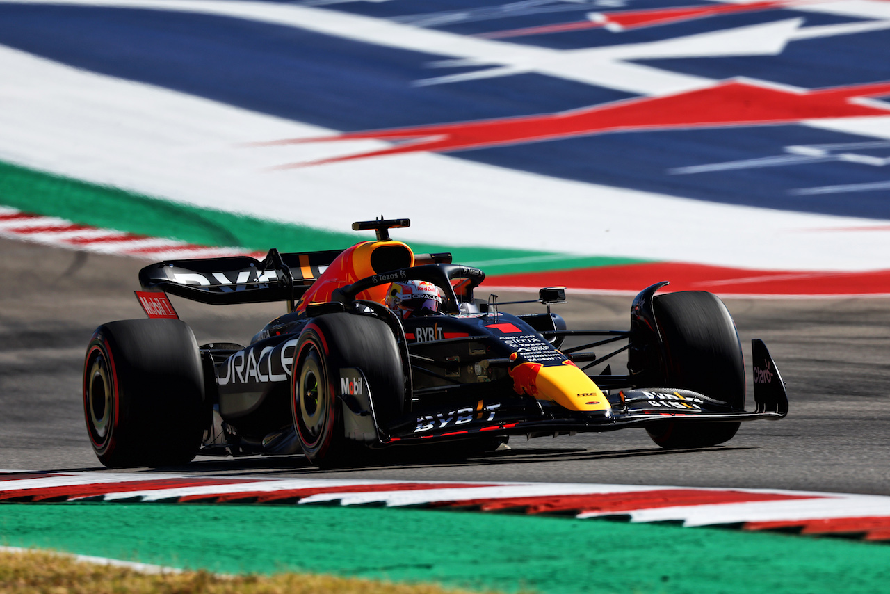 GP STATI UNITI, Max Verstappen (NLD) Red Bull Racing RB18.
21.10.2022. Formula 1 World Championship, Rd 19, United States Grand Prix, Austin, Texas, USA, Practice Day.
 - www.xpbimages.com, EMail: requests@xpbimages.com © Copyright: Coates / XPB Images