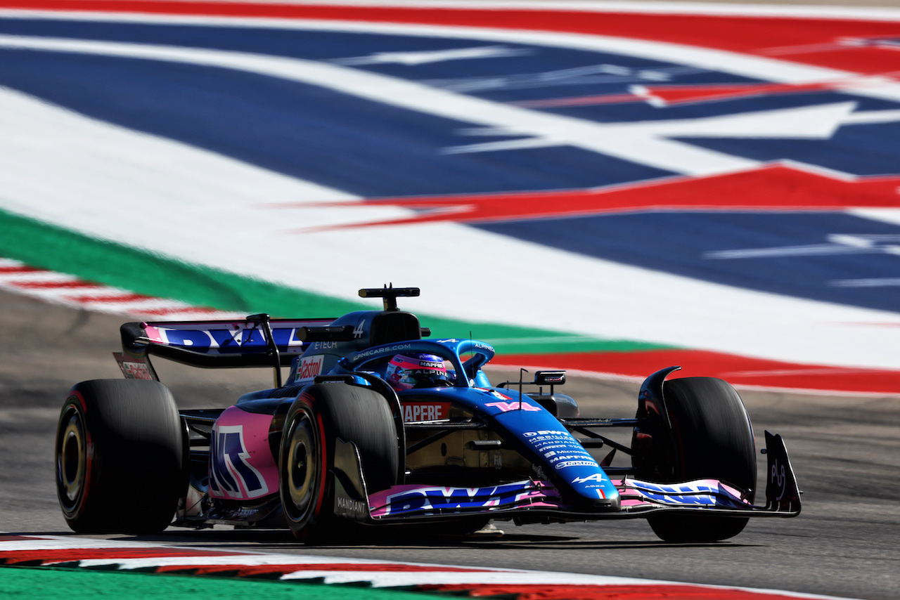 GP STATI UNITI, Fernando Alonso (ESP) Alpine F1 Team A522.
21.10.2022. Formula 1 World Championship, Rd 19, United States Grand Prix, Austin, Texas, USA, Practice Day.
 - www.xpbimages.com, EMail: requests@xpbimages.com © Copyright: Coates / XPB Images