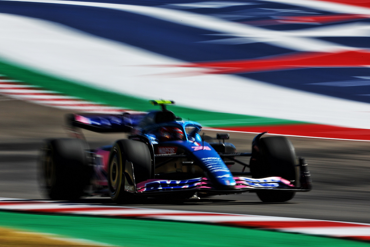 GP STATI UNITI, Esteban Ocon (FRA) Alpine F1 Team A522.
21.10.2022. Formula 1 World Championship, Rd 19, United States Grand Prix, Austin, Texas, USA, Practice Day.
 - www.xpbimages.com, EMail: requests@xpbimages.com © Copyright: Coates / XPB Images