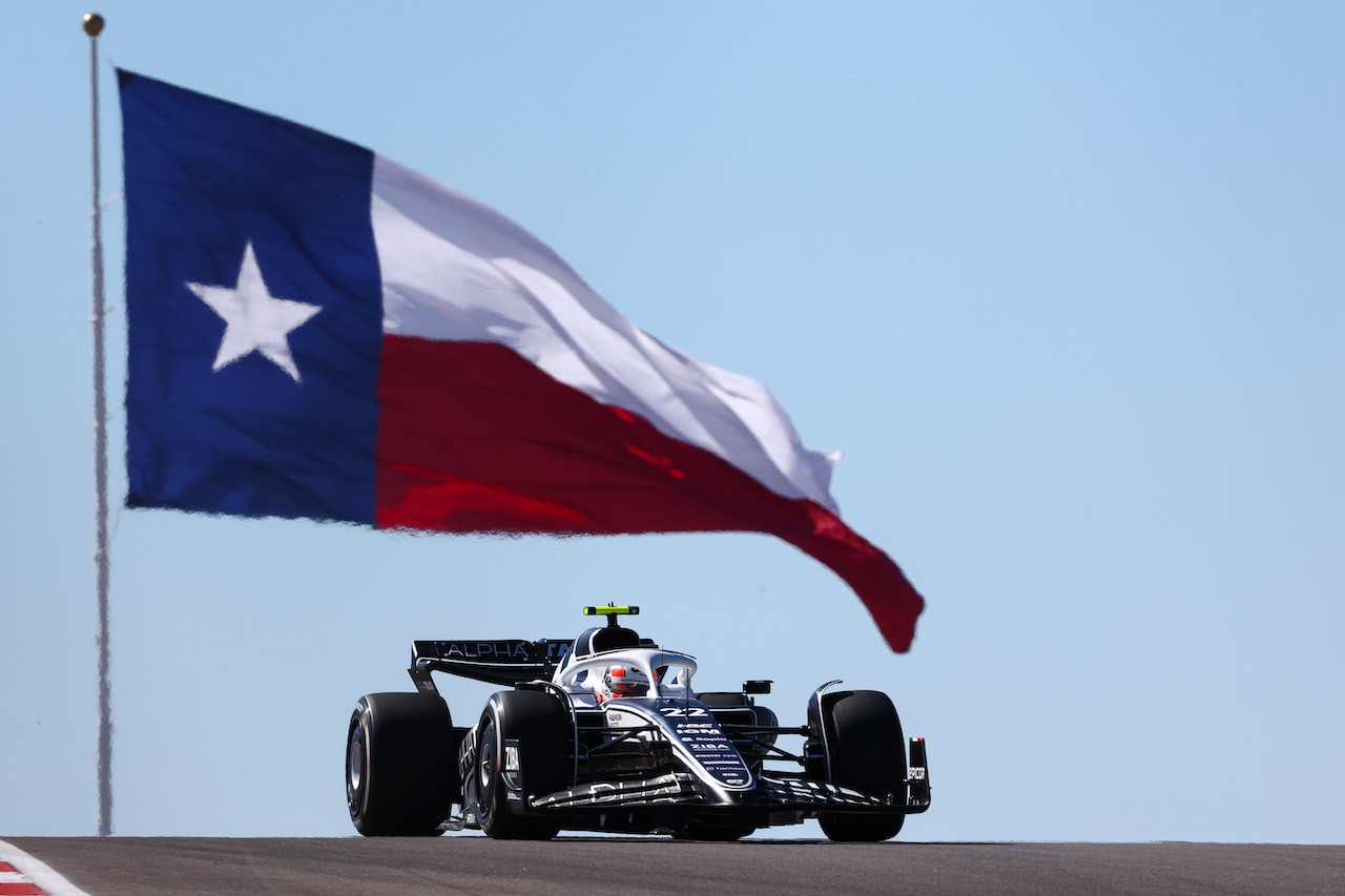 GP STATI UNITI, Yuki Tsunoda (JPN), Alpha Tauri 
21.10.2022. Formula 1 World Championship, Rd 19, United States Grand Prix, Austin, Texas, USA, Practice Day.
- www.xpbimages.com, EMail: requests@xpbimages.com ¬© Copyright: Charniaux / XPB Images