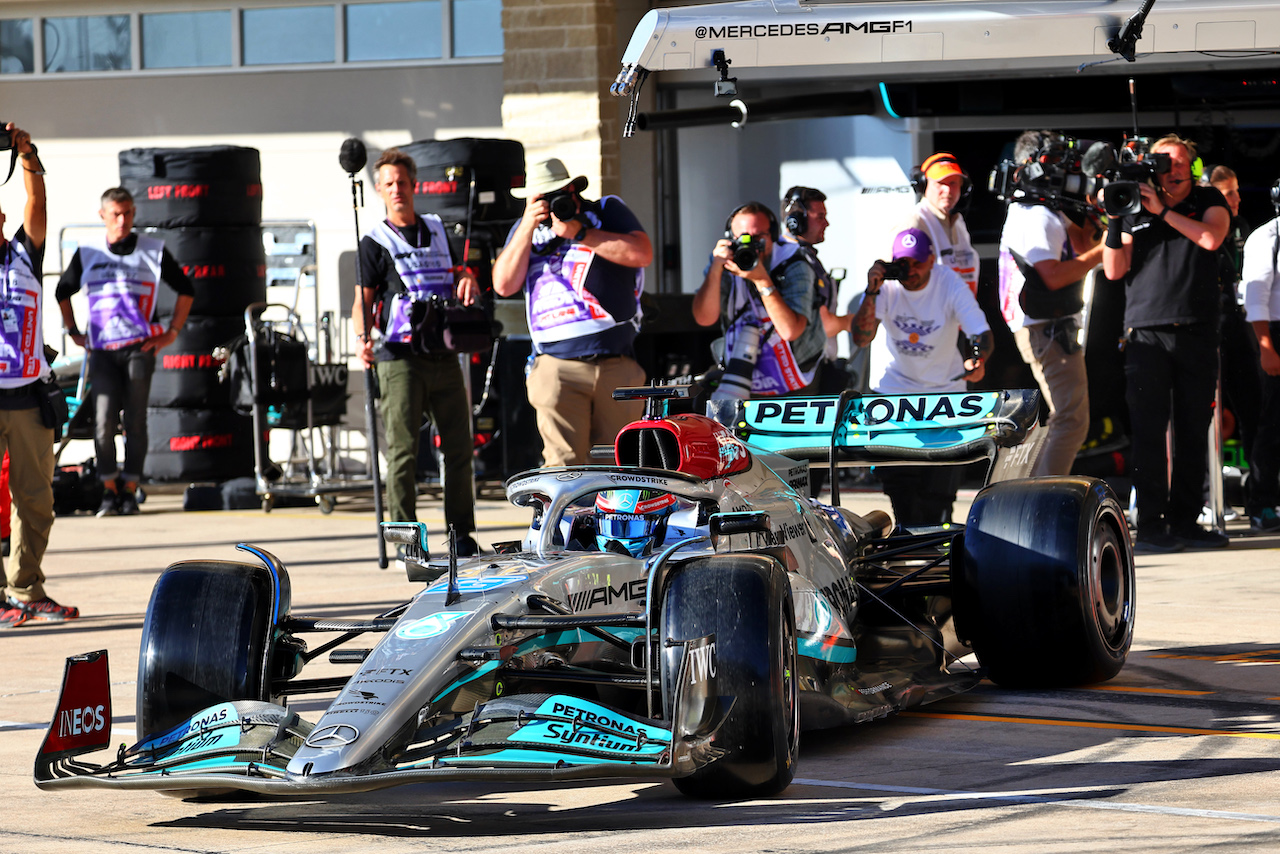 GP STATI UNITI, George Russell (GBR) Mercedes AMG F1 W13 leaves the pits.
21.10.2022. Formula 1 World Championship, Rd 19, United States Grand Prix, Austin, Texas, USA, Practice Day.
- www.xpbimages.com, EMail: requests@xpbimages.com © Copyright: Batchelor / XPB Images