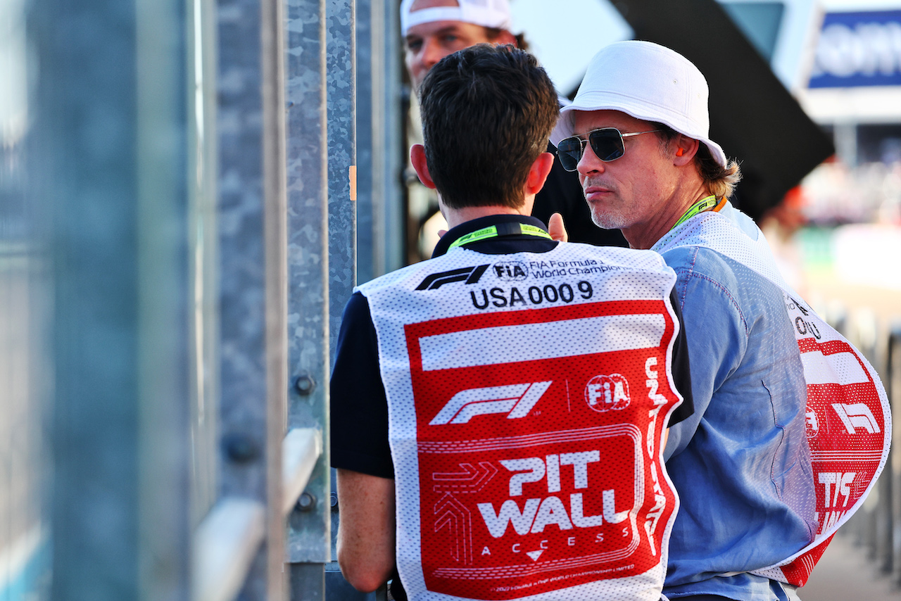 GP STATI UNITI, Brad Pitt (USA) Actor.
21.10.2022. Formula 1 World Championship, Rd 19, United States Grand Prix, Austin, Texas, USA, Practice Day.
- www.xpbimages.com, EMail: requests@xpbimages.com © Copyright: Batchelor / XPB Images