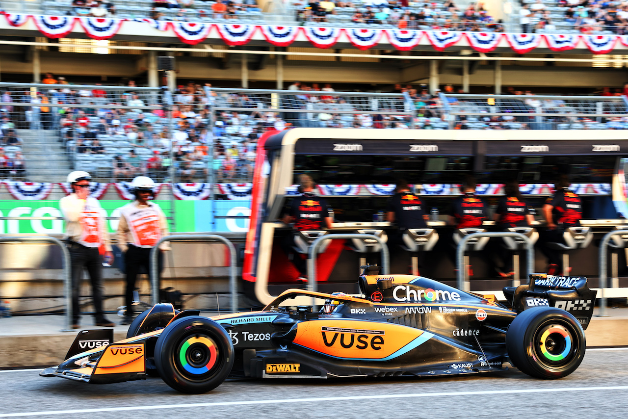 GP STATI UNITI, Daniel Ricciardo (AUS) McLaren MCL36 with with Pirelli prototype tyres.
21.10.2022. Formula 1 World Championship, Rd 19, United States Grand Prix, Austin, Texas, USA, Practice Day.
- www.xpbimages.com, EMail: requests@xpbimages.com © Copyright: Batchelor / XPB Images