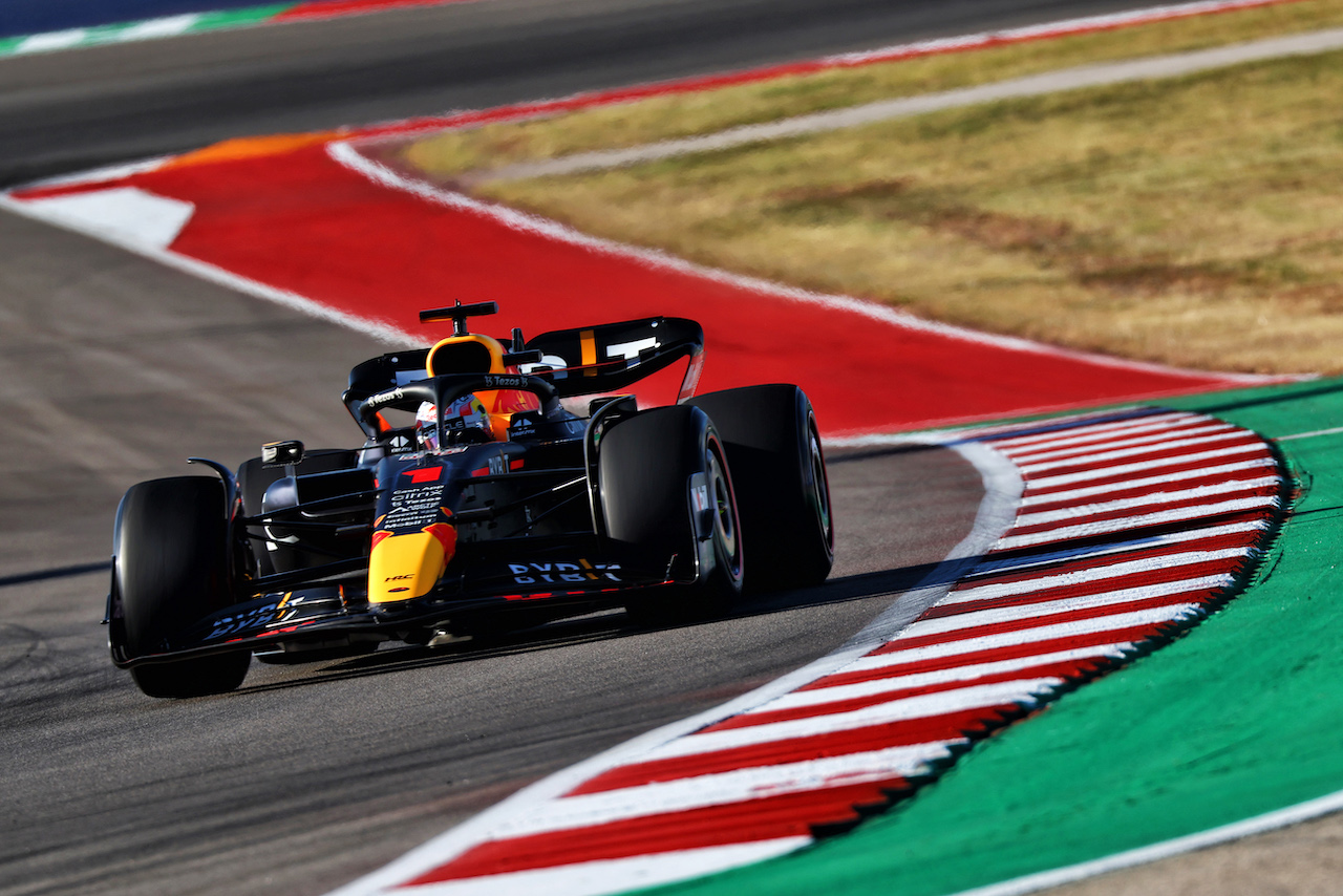 GP STATI UNITI, Max Verstappen (NLD) Red Bull Racing RB18.
21.10.2022. Formula 1 World Championship, Rd 19, United States Grand Prix, Austin, Texas, USA, Practice Day.
 - www.xpbimages.com, EMail: requests@xpbimages.com © Copyright: Coates / XPB Images