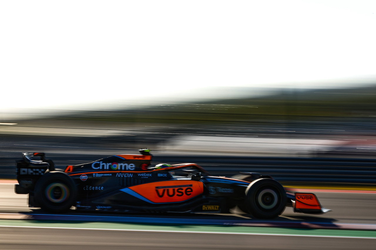 GP STATI UNITI, Lando Norris (GBR), McLaren F1 Team 
21.10.2022. Formula 1 World Championship, Rd 19, United States Grand Prix, Austin, Texas, USA, Practice Day.
- www.xpbimages.com, EMail: requests@xpbimages.com ¬© Copyright: Charniaux / XPB Images
