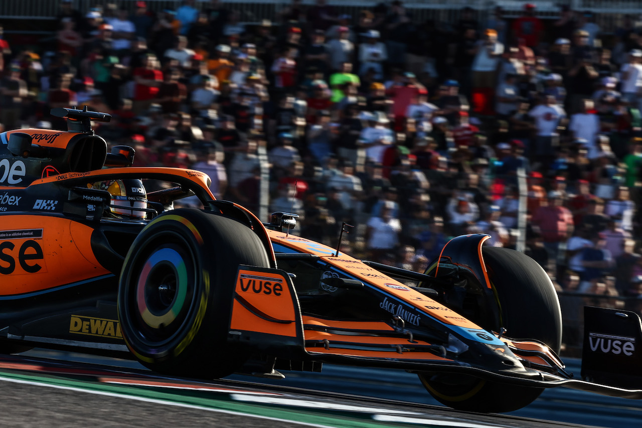 GP STATI UNITI, Daniel Ricciardo (AUS), McLaren F1 Team 
21.10.2022. Formula 1 World Championship, Rd 19, United States Grand Prix, Austin, Texas, USA, Practice Day.
- www.xpbimages.com, EMail: requests@xpbimages.com ¬© Copyright: Charniaux / XPB Images