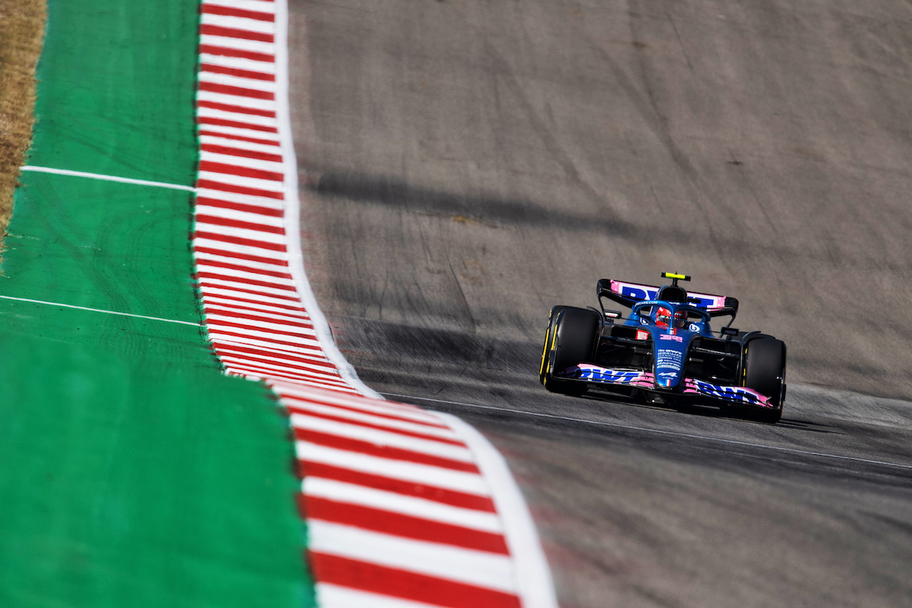 GP STATI UNITI, Esteban Ocon (FRA) Alpine F1 Team A522.
21.10.2022. Formula 1 World Championship, Rd 19, United States Grand Prix, Austin, Texas, USA, Practice Day.
- www.xpbimages.com, EMail: requests@xpbimages.com © Copyright: Price / XPB Images