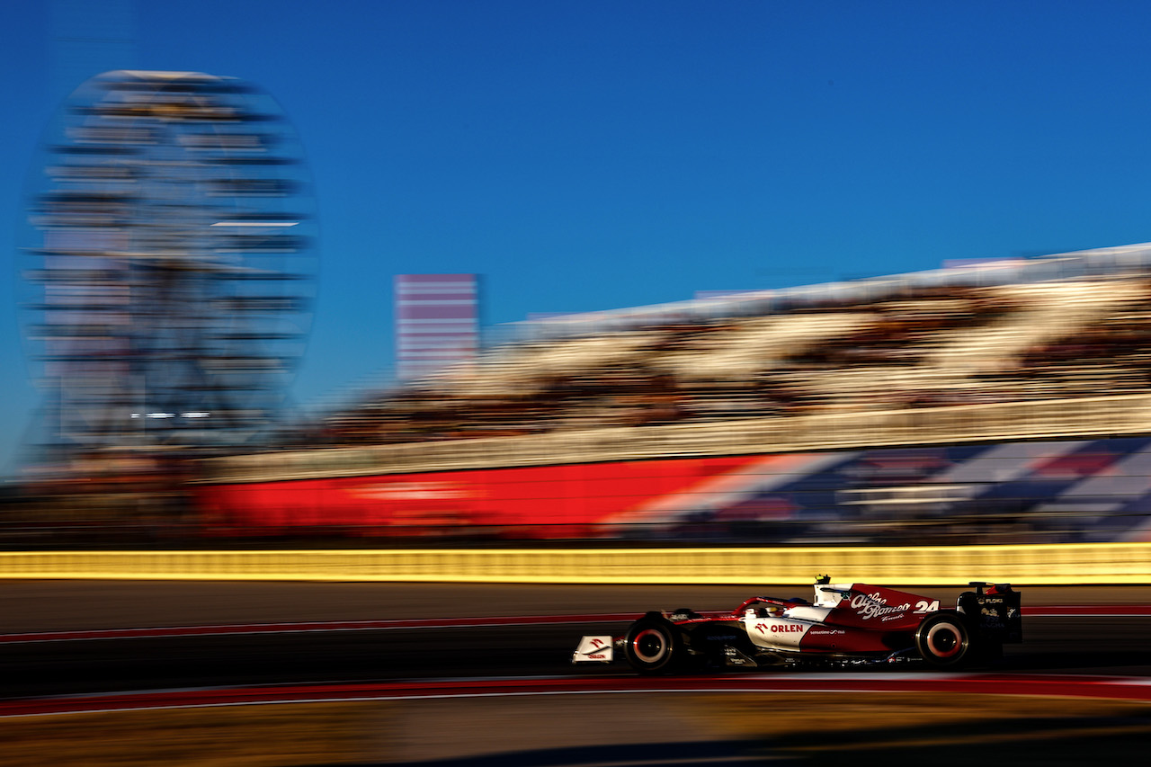 GP STATI UNITI, Guanyu Zhou (CHI), Alfa Romeo Racing 
21.10.2022. Formula 1 World Championship, Rd 19, United States Grand Prix, Austin, Texas, USA, Practice Day.
- www.xpbimages.com, EMail: requests@xpbimages.com ¬© Copyright: Charniaux / XPB Images