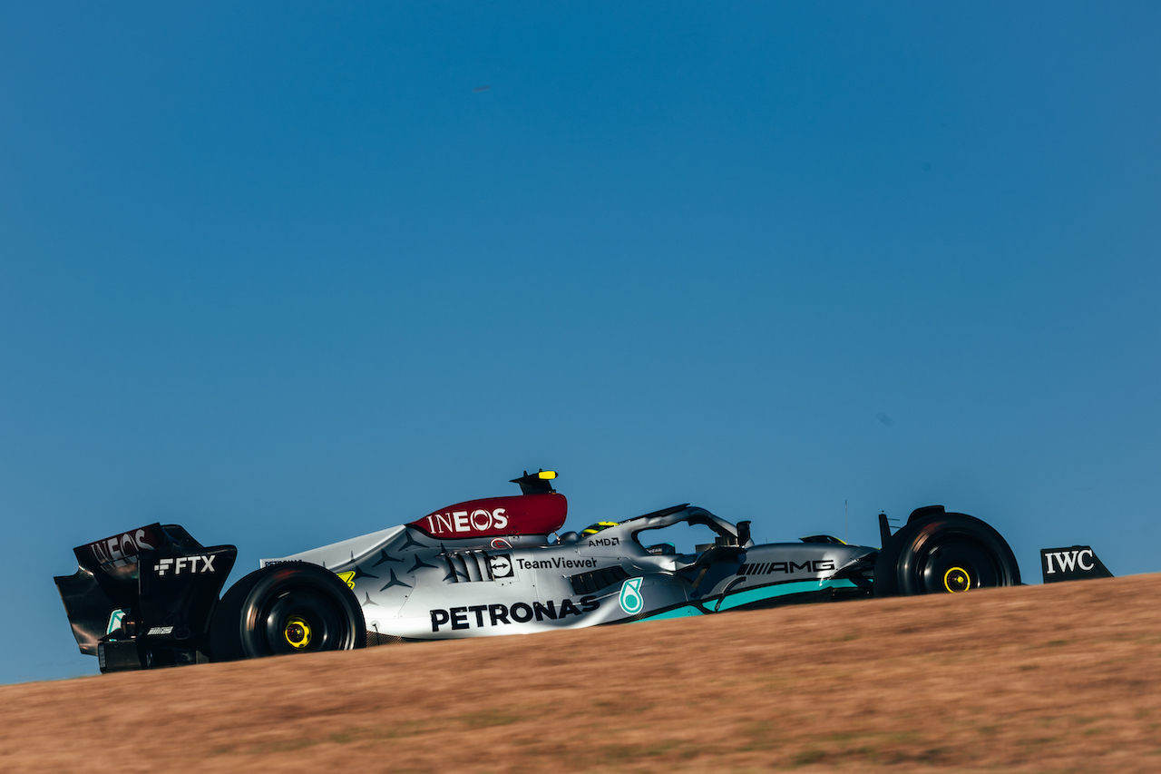 GP STATI UNITI, Lewis Hamilton (GBR) Mercedes AMG F1 W13.
21.10.2022. Formula 1 World Championship, Rd 19, United States Grand Prix, Austin, Texas, USA, Practice Day.
- www.xpbimages.com, EMail: requests@xpbimages.com © Copyright: Bearne / XPB Images