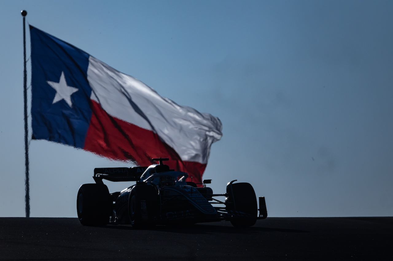 GP STATI UNITI, Pierre Gasly (FRA) AlphaTauri AT03.
21.10.2022. Formula 1 World Championship, Rd 19, United States Grand Prix, Austin, Texas, USA, Practice Day.
- www.xpbimages.com, EMail: requests@xpbimages.com © Copyright: Bearne / XPB Images