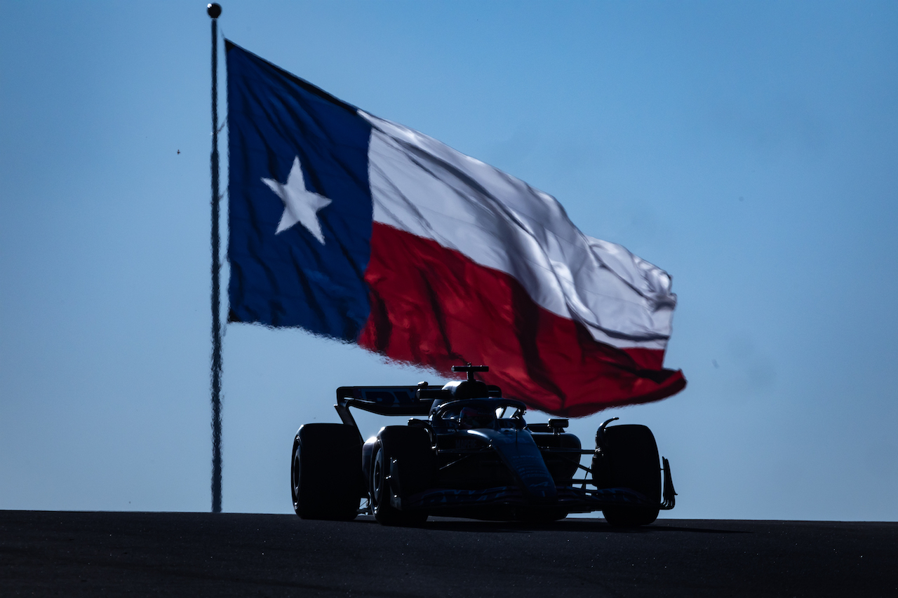 GP STATI UNITI, Fernando Alonso (ESP) Alpine F1 Team A522.
21.10.2022. Formula 1 World Championship, Rd 19, United States Grand Prix, Austin, Texas, USA, Practice Day.
- www.xpbimages.com, EMail: requests@xpbimages.com © Copyright: Bearne / XPB Images