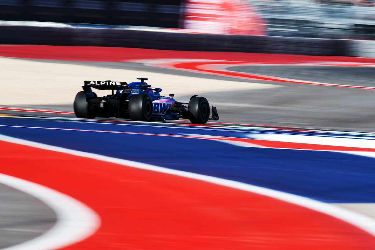 GP STATI UNITI, Fernando Alonso (ESP) Alpine F1 Team A522.
21.10.2022. Formula 1 World Championship, Rd 19, United States Grand Prix, Austin, Texas, USA, Practice Day.
- www.xpbimages.com, EMail: requests@xpbimages.com © Copyright: Price / XPB Images
