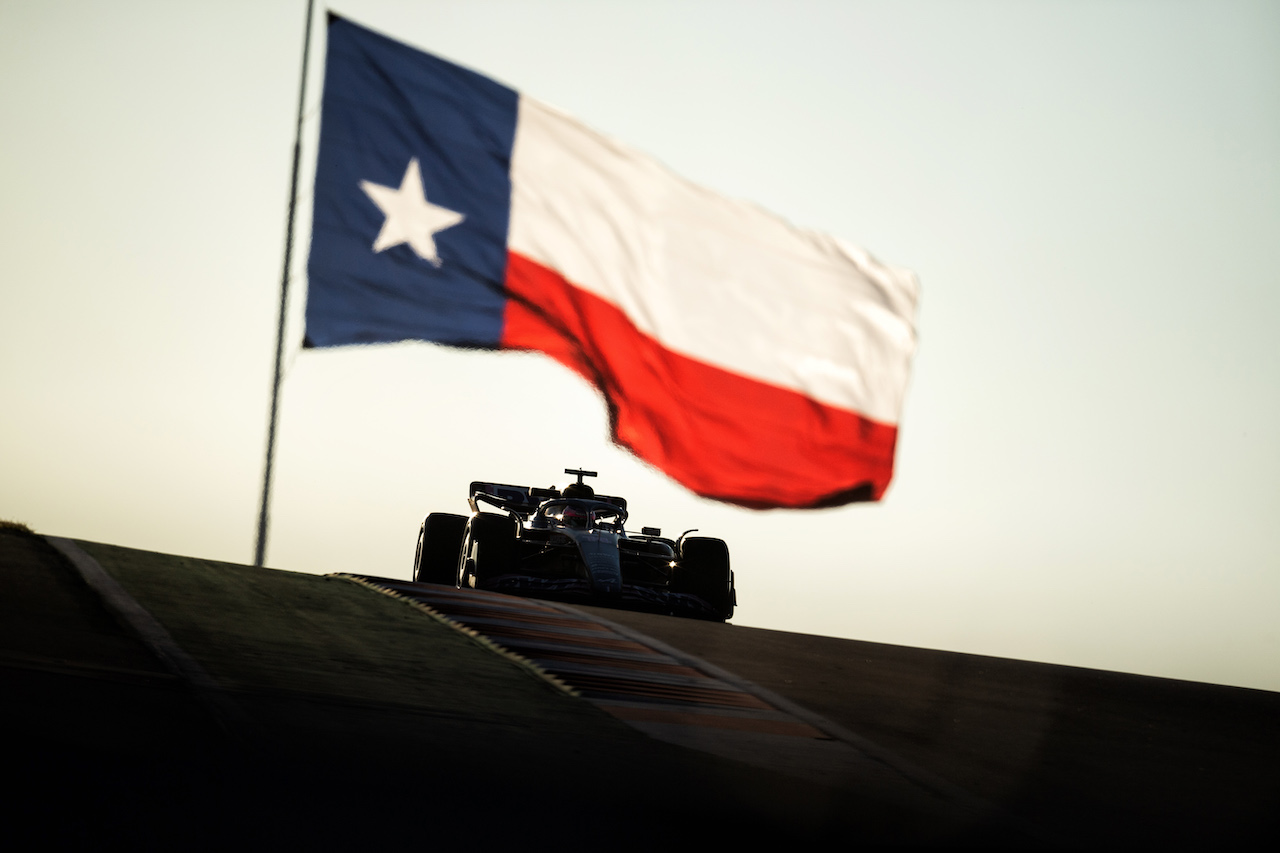 GP STATI UNITI, Fernando Alonso (ESP) Alpine F1 Team A522.
21.10.2022. Formula 1 World Championship, Rd 19, United States Grand Prix, Austin, Texas, USA, Practice Day.
- www.xpbimages.com, EMail: requests@xpbimages.com © Copyright: Price / XPB Images