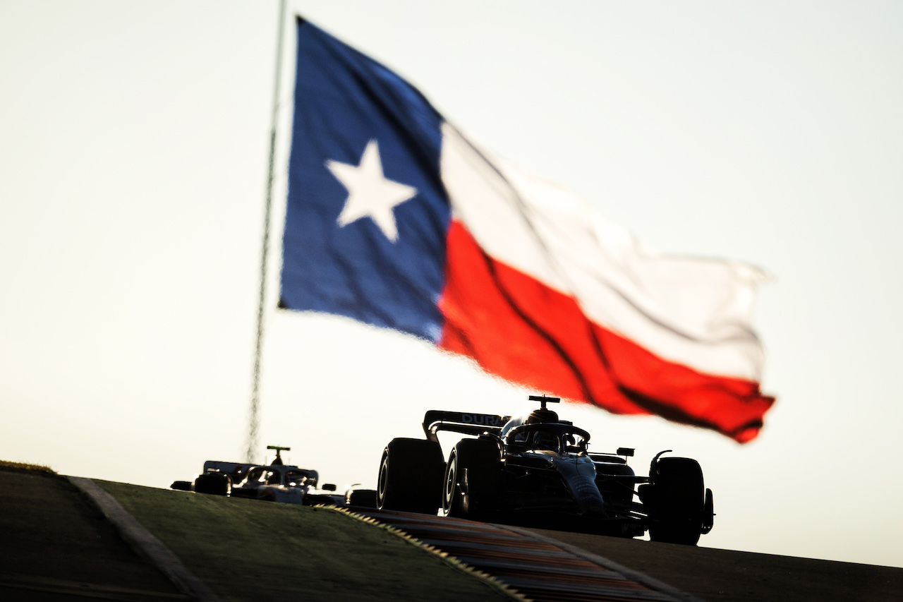 GP STATI UNITI, Alexander Albon (THA) Williams Racing FW44.
21.10.2022. Formula 1 World Championship, Rd 19, United States Grand Prix, Austin, Texas, USA, Practice Day.
- www.xpbimages.com, EMail: requests@xpbimages.com © Copyright: Price / XPB Images