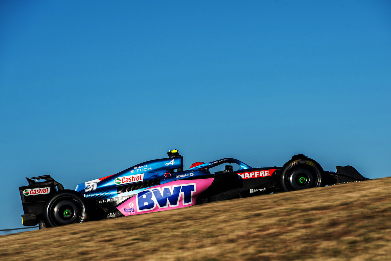 GP STATI UNITI, Esteban Ocon (FRA) Alpine F1 Team A522.
21.10.2022. Formula 1 World Championship, Rd 19, United States Grand Prix, Austin, Texas, USA, Practice Day.
- www.xpbimages.com, EMail: requests@xpbimages.com © Copyright: Price / XPB Images